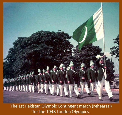 Pakistan-Flag-Photo-Collection-The-1st-Pakistan-Olympic-Contingent-march-rehearsal-for-the-1948-London-Olympics.